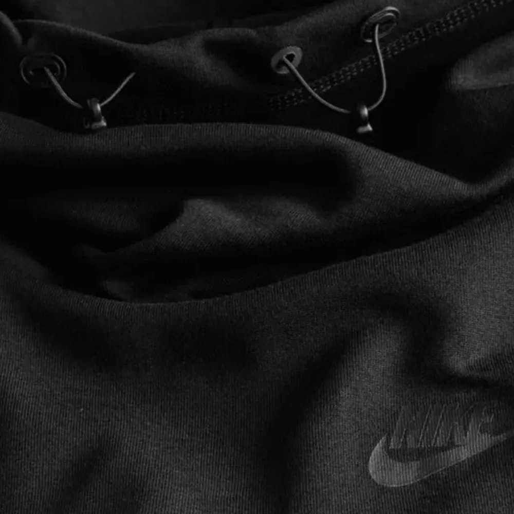 Nike Tech Fleece Women's Hoodie. Black. Size XS.